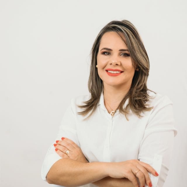 Manu, corretora de imóveis em Joaçaba